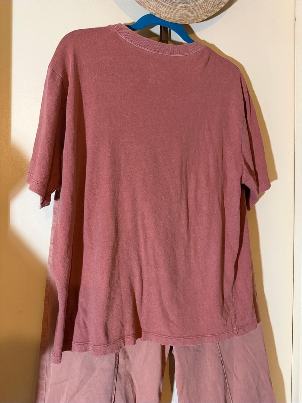 Tshirt - RVCA - 100% cotton - size M - Terra cotta red - Picture 6 of 8